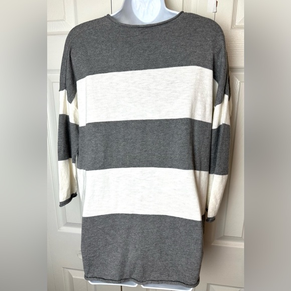 J.Crew WALLACE Winter Break Sweater Gray White Striped VNeck Knit Pullover Wool - Picture 7 of 8